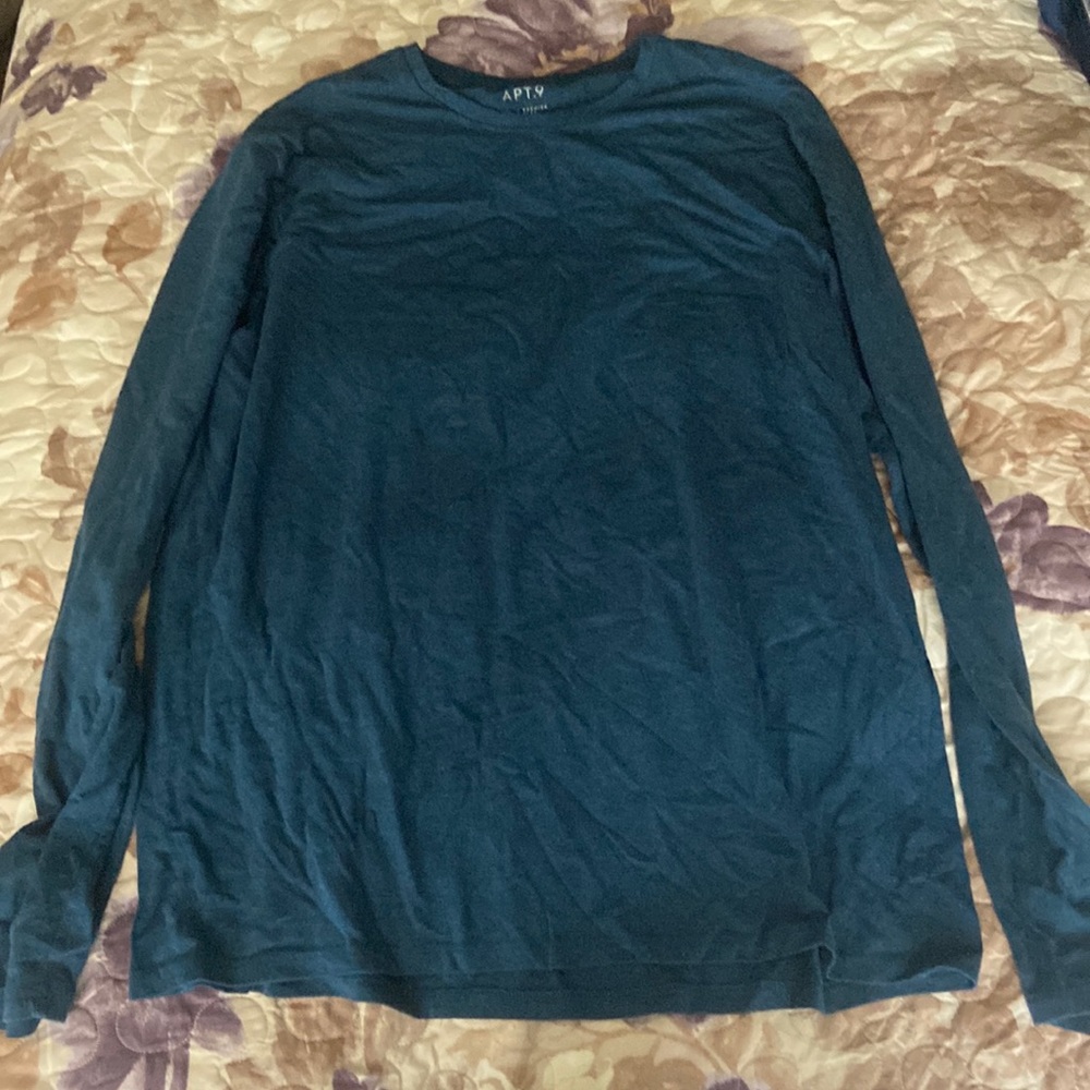 Apartment Nine Mens Extra Large long sleeve